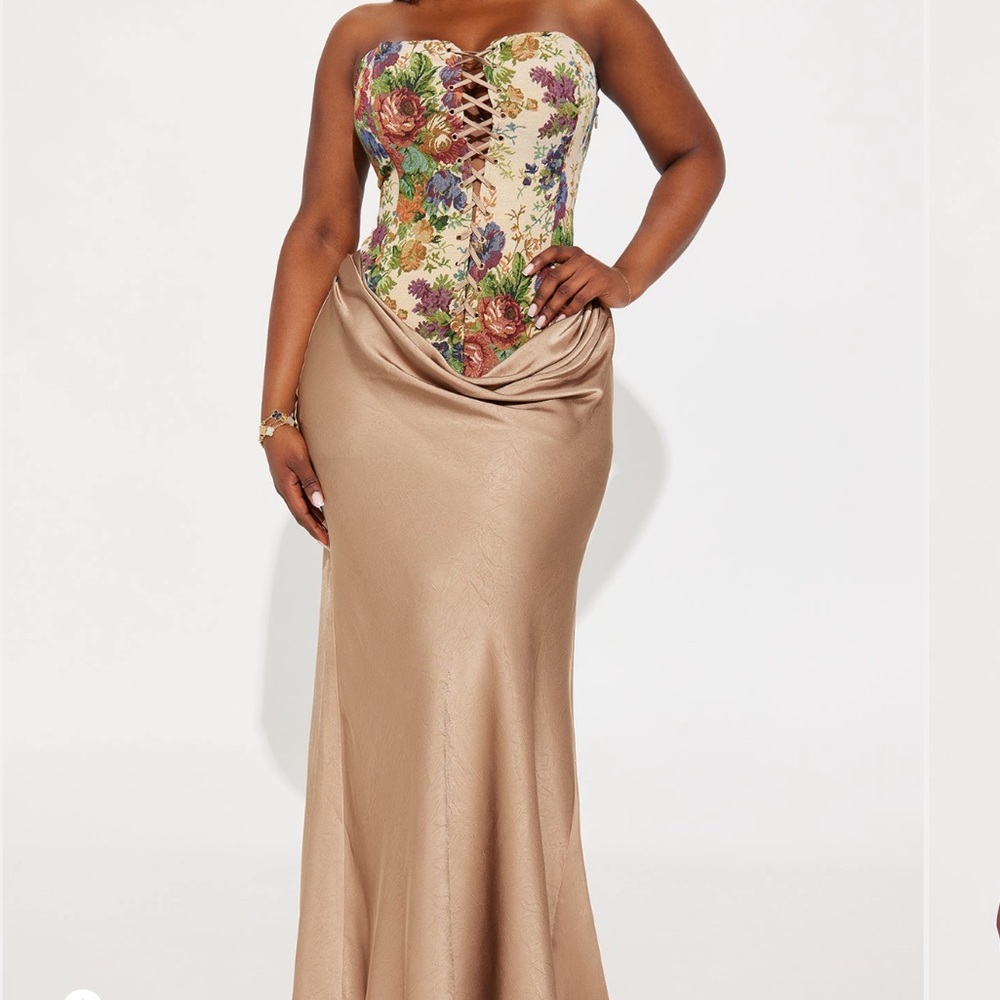 NWT Fashion Nova Tapestry Floral Dress